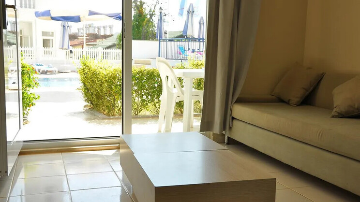 Joker Side Hill Hotel